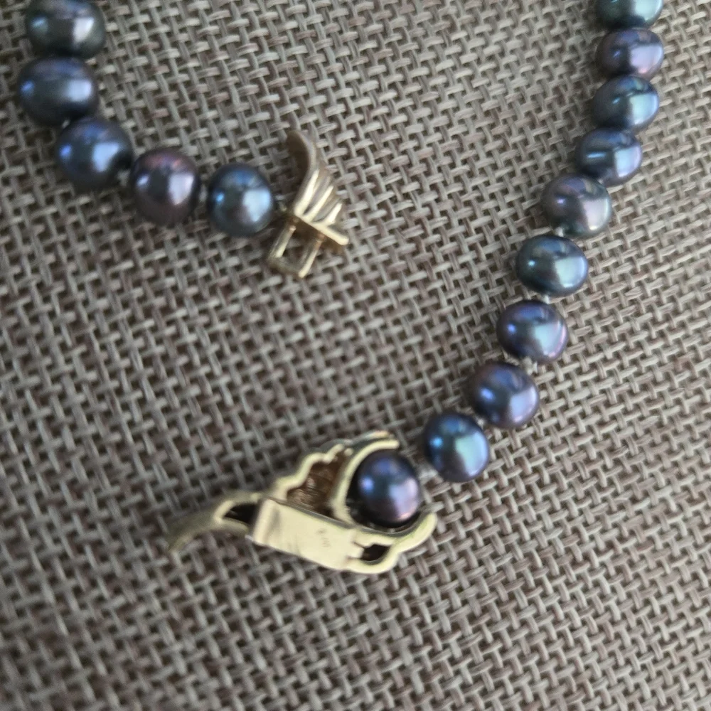 14kt Vintage Peacock Pearls